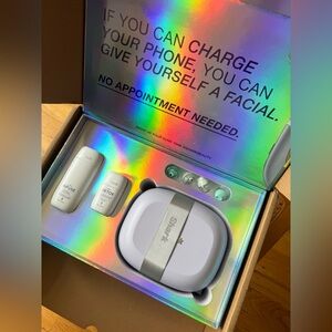 Shark™ FacialPro™ Glow Glow-Boosting At-Home Facial System